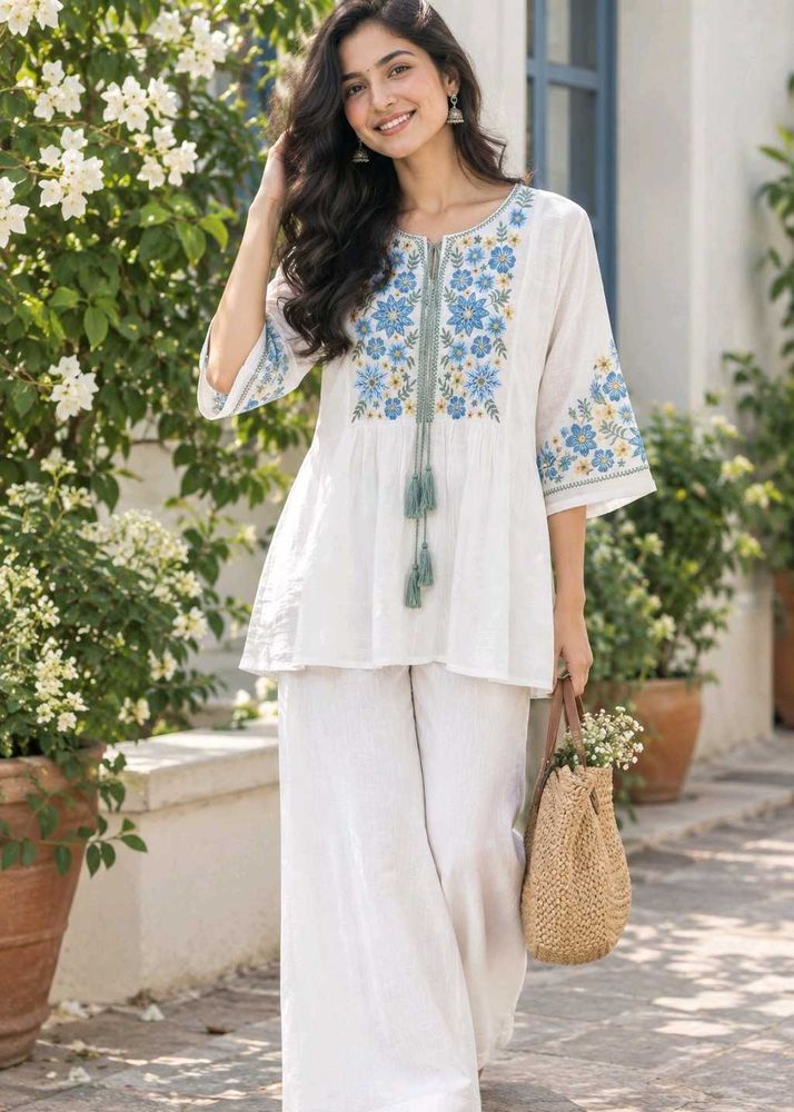 XL White Embroidered Kurta