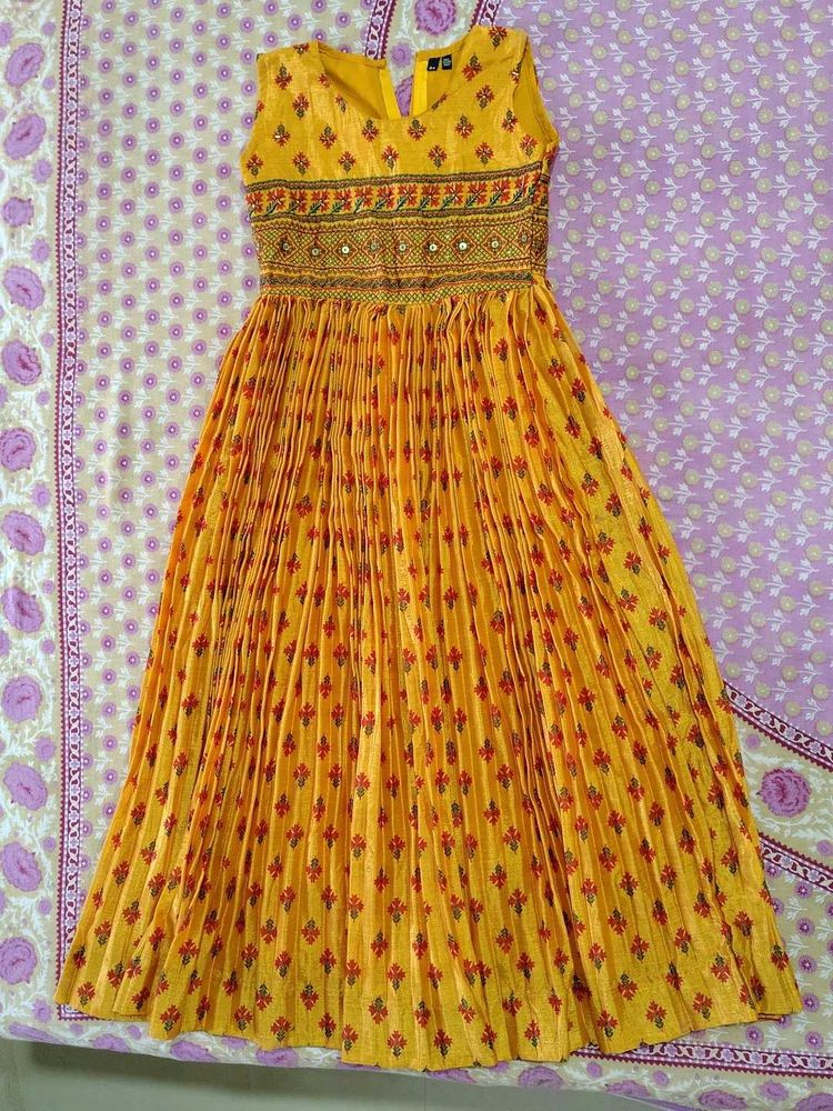 Beautiful Yellow Printed Ethnic Gown