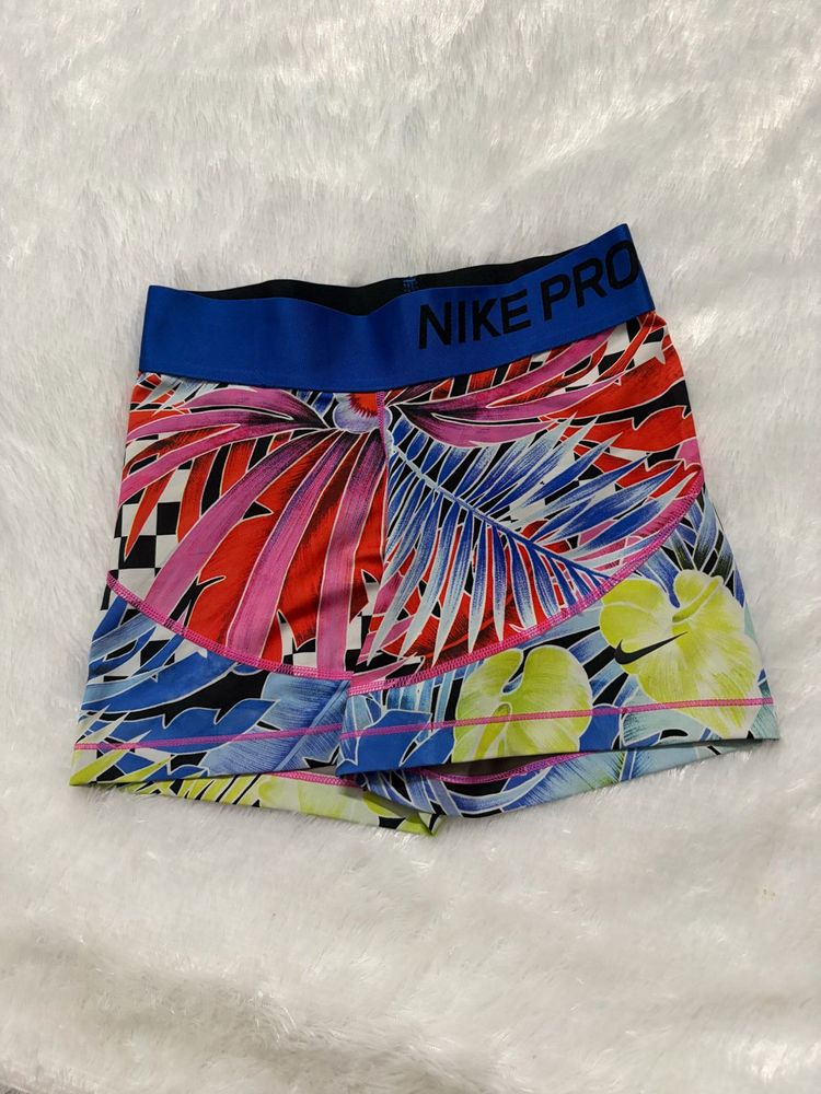 Nike Pro workout shorts m size