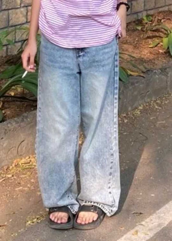 Stylish Wide Leg Jeans