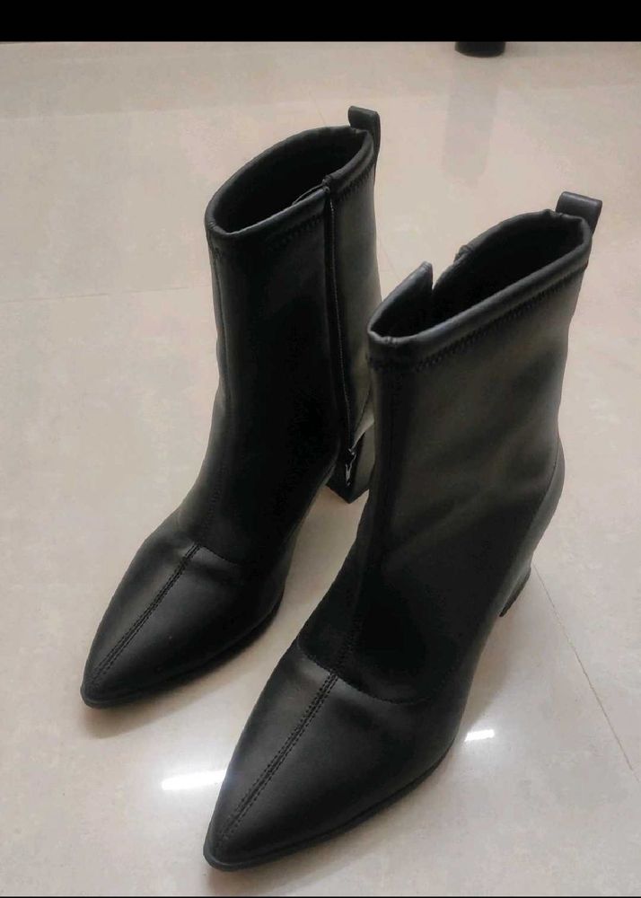 Stylish Black Ankle Boots