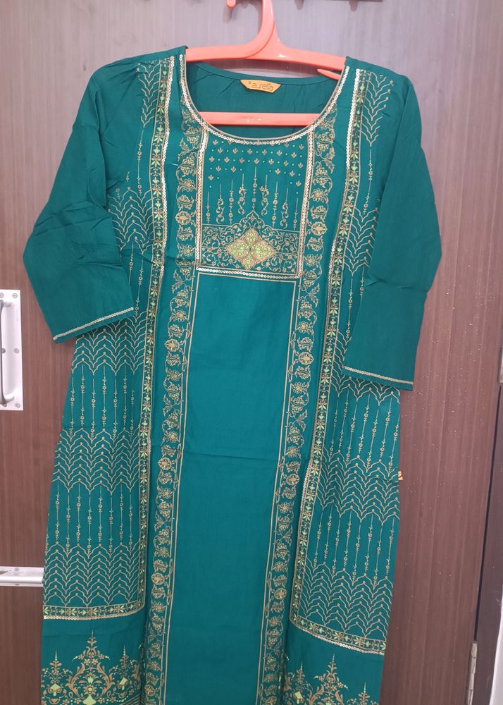 Green Kurti