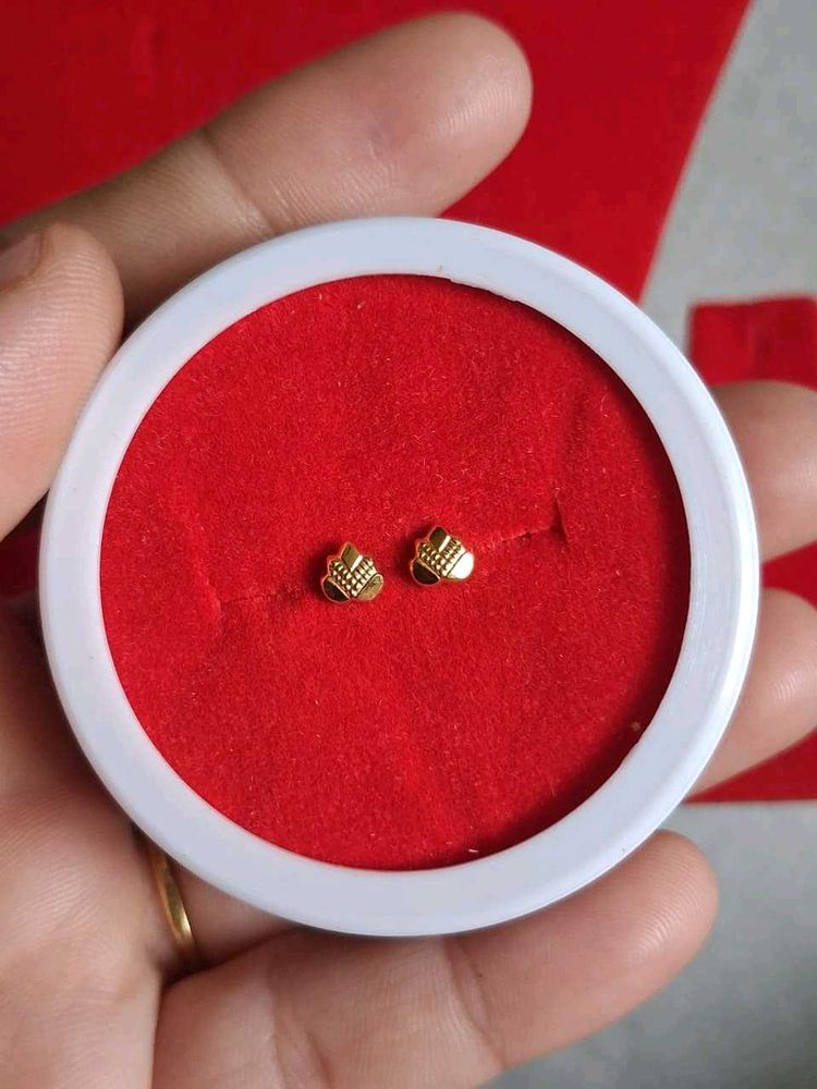 beautiful Gold Stud Earrings