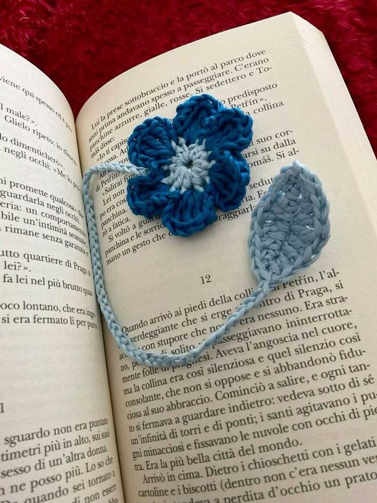 Crochet Flower Bookmark