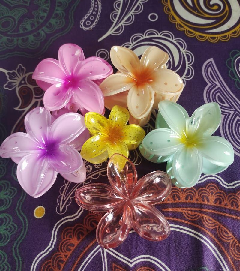 Floral Hair Claw Clips