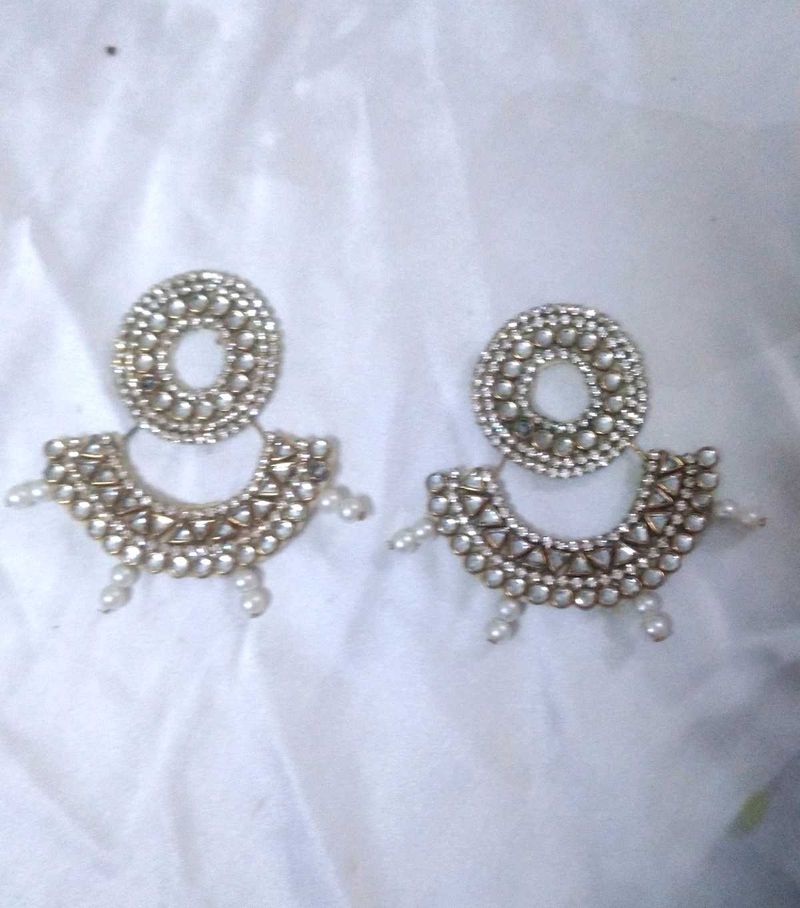 Stunning Antique Gold Earrings with Pearls