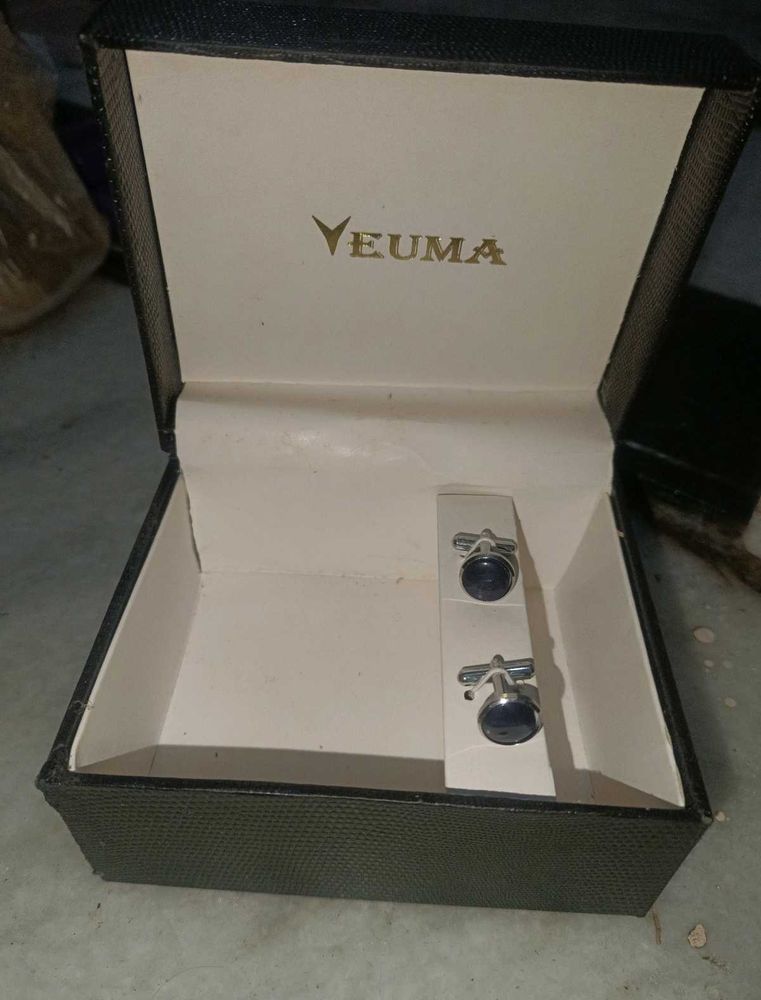 Empty Tie Box