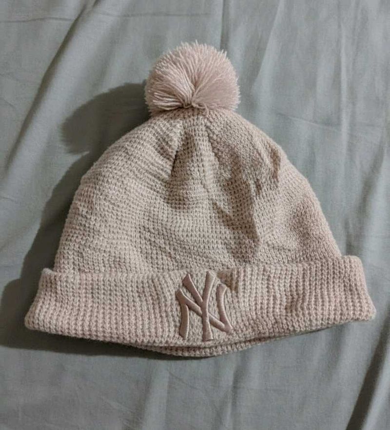 🧢 MLB NY Yankees Knit Beanie (Pom-Pom)