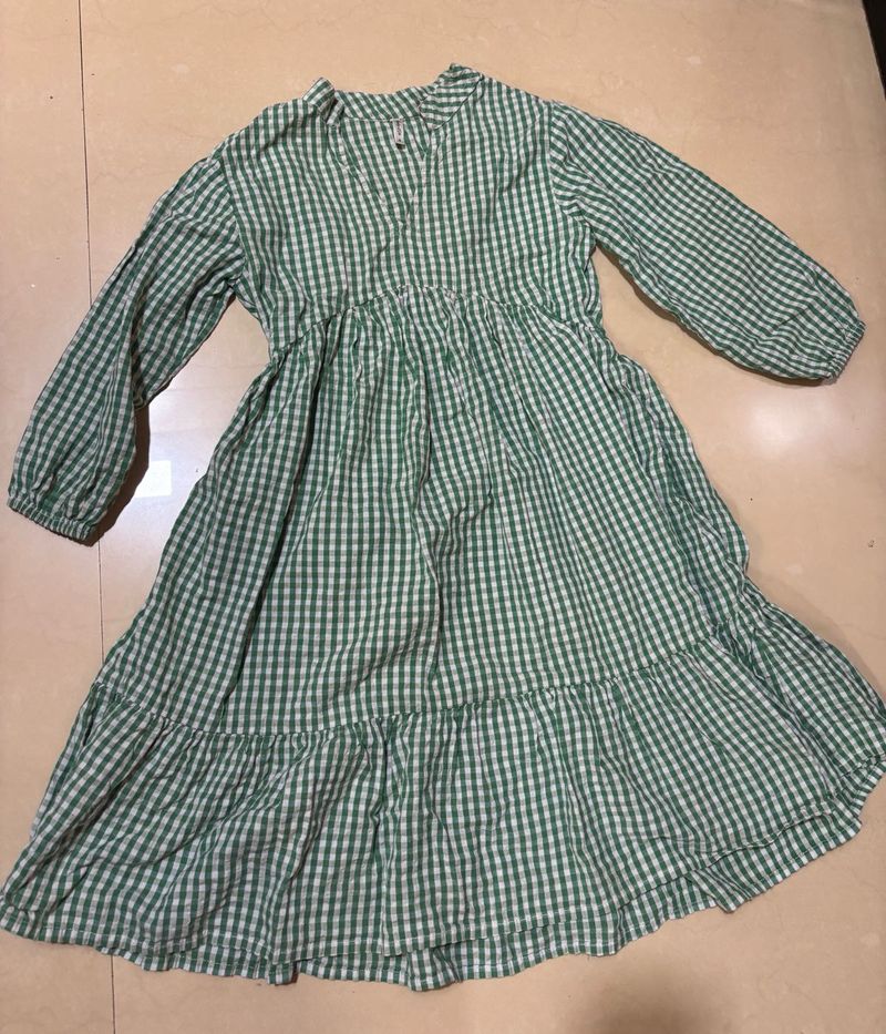 A causual dress