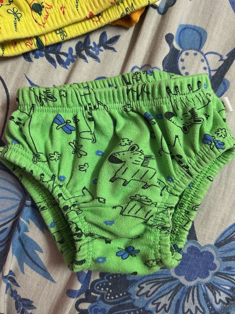 Boys Green Printed Underwear