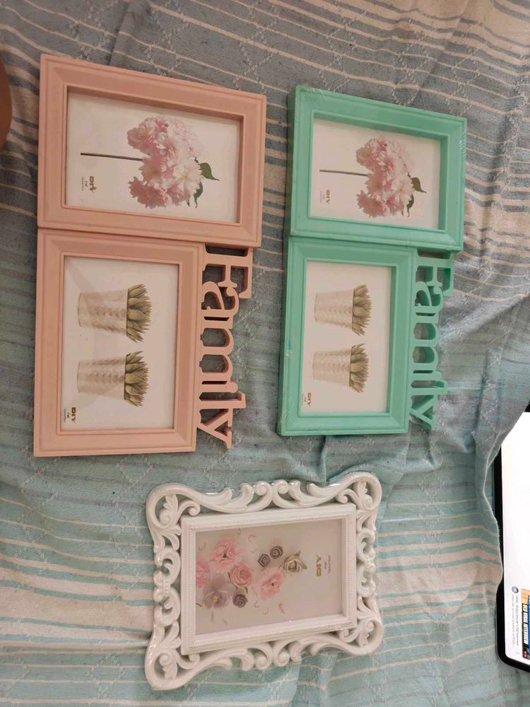 Set of 3 Photo Frames &amp; small baskets