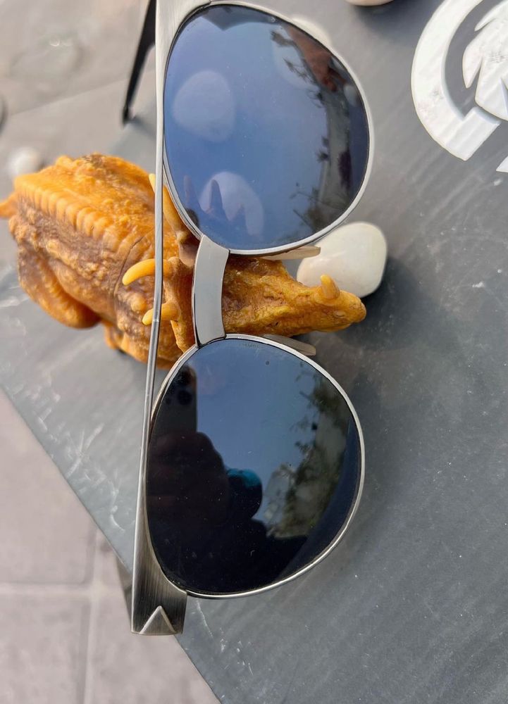 Stylish Sunglasses - Modern Design