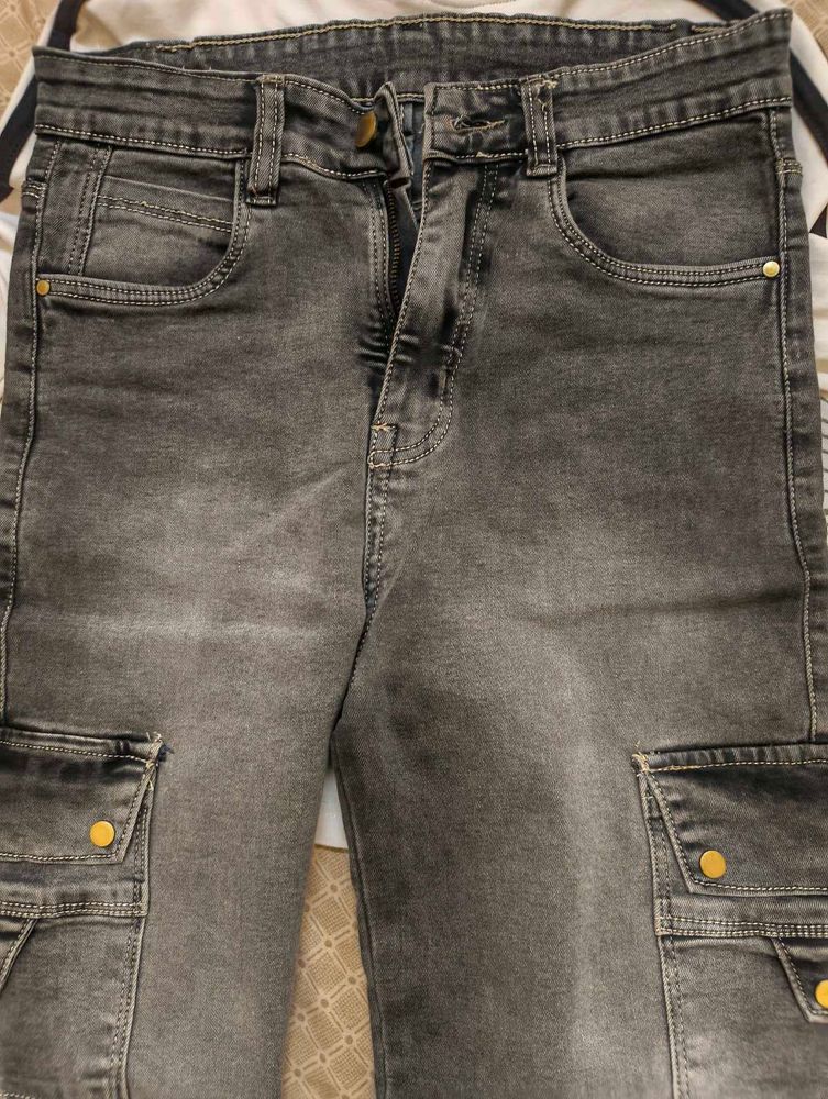 women dark grey washed Cargo Jeans