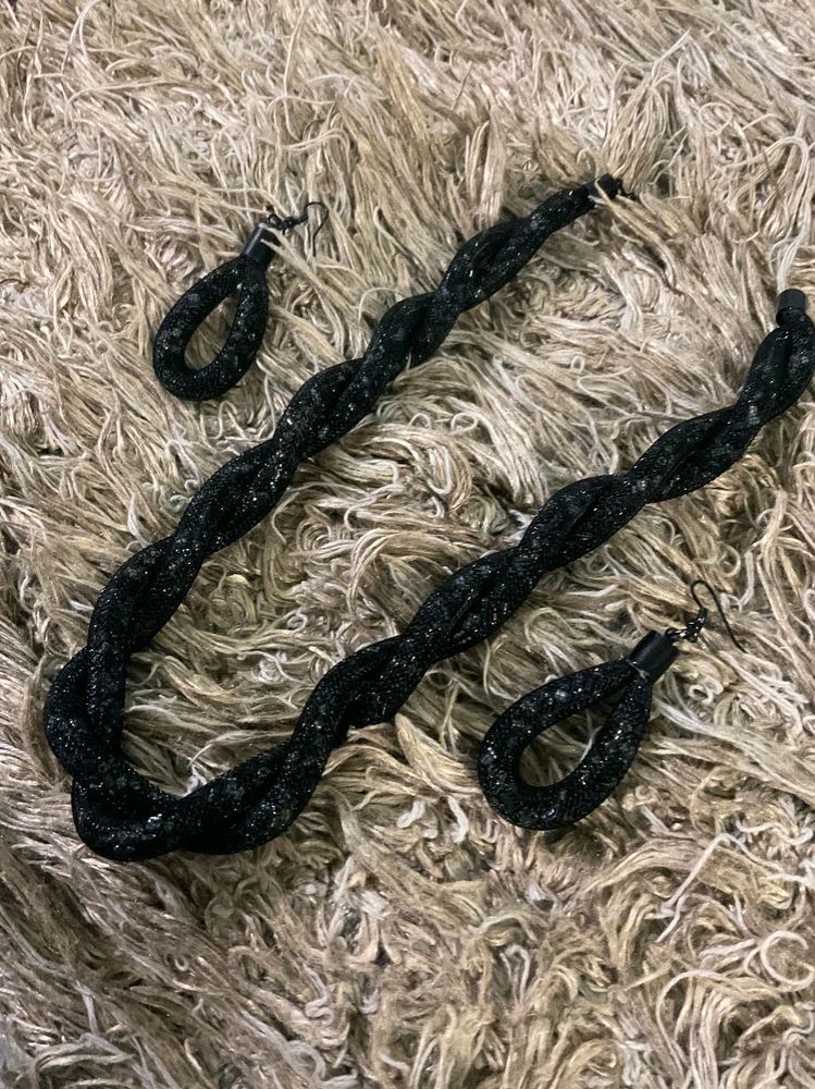 Fancy crystal Necklace set