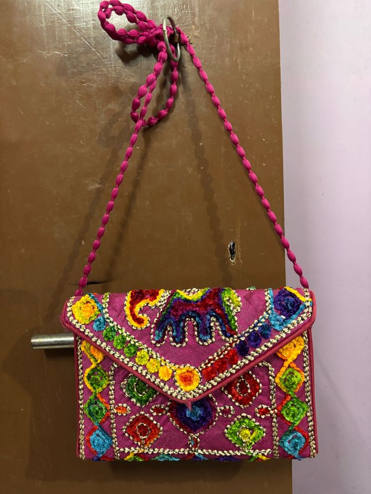 hand embroidered indie mini bag 🎨