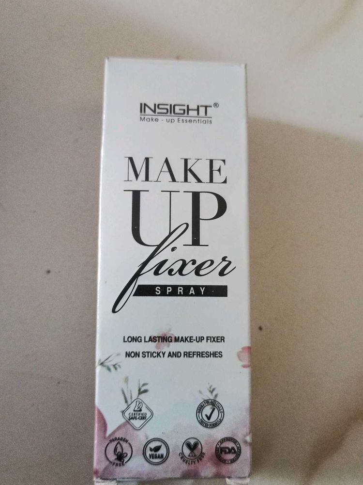 Insight Make Up Fixer Spray