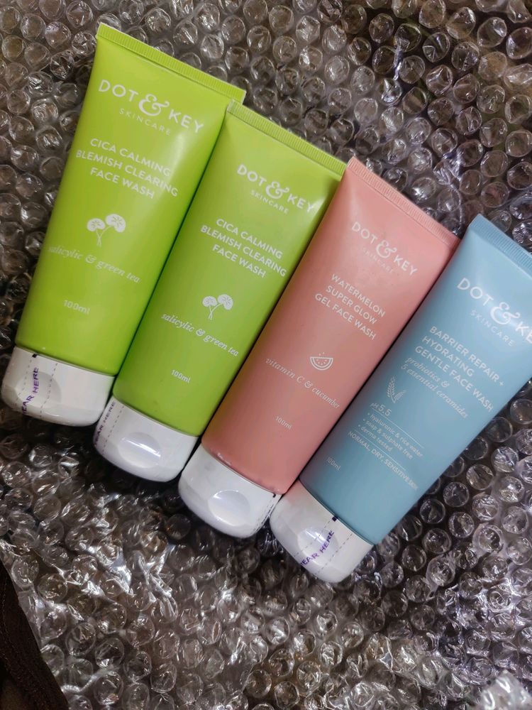 Dot &amp; Key  Facewash Pack Of 4