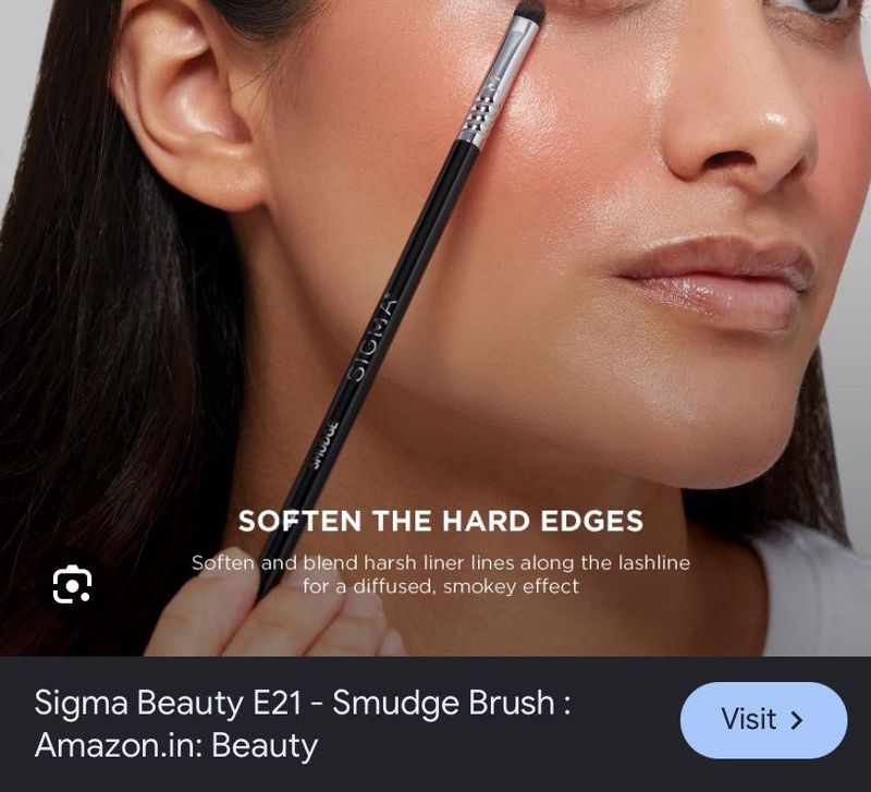 Sigma Beauty E21 Smudge Brush