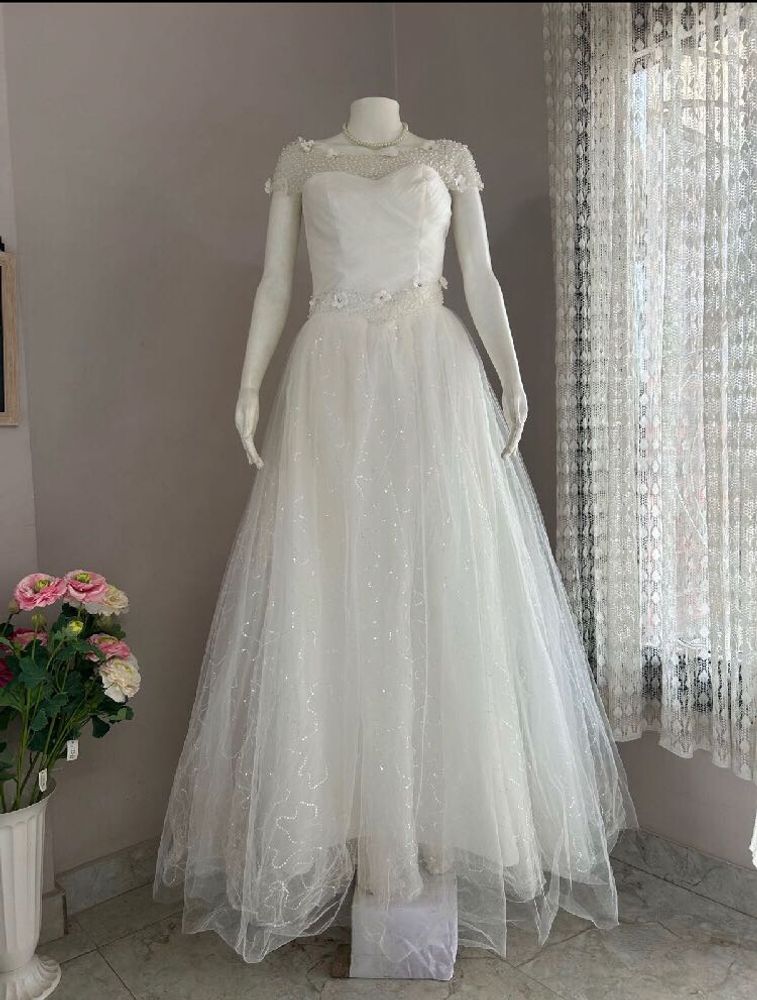 Beautiful wedding gown