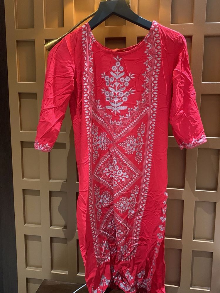 Red Embroidered Kurta