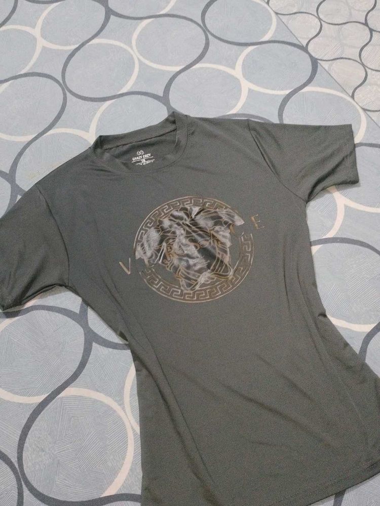 Beautiful Versace grey t-shirt