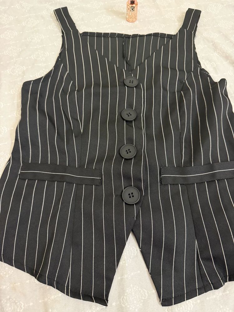 Chic Pinstripe Sleeveless Vest Top