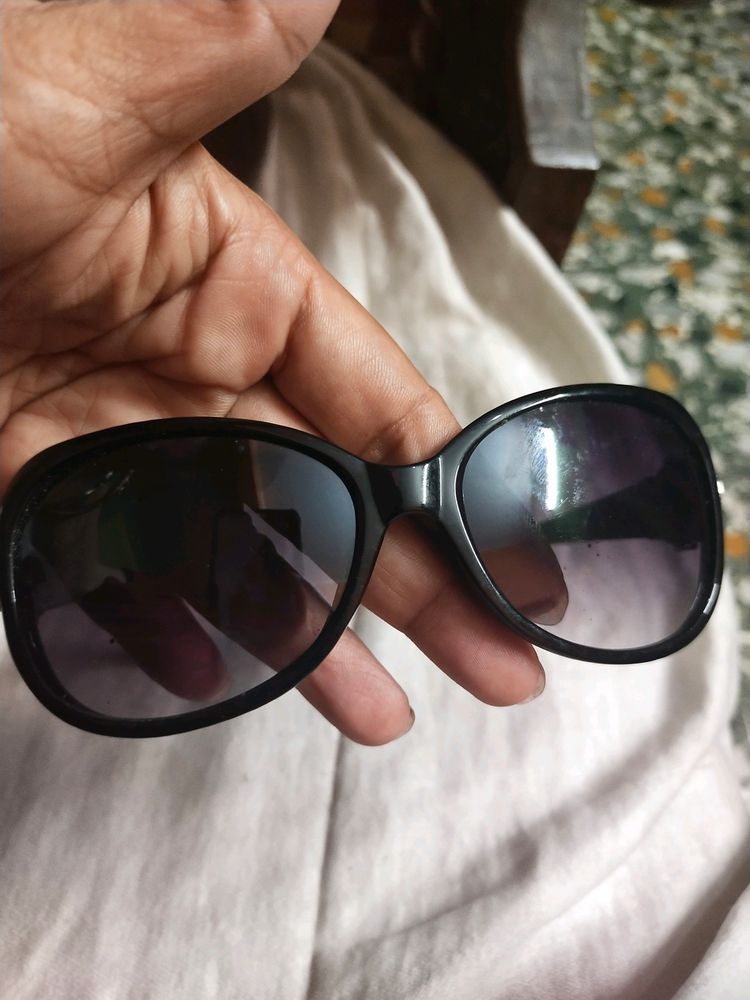 Black Ladies Sunglasses