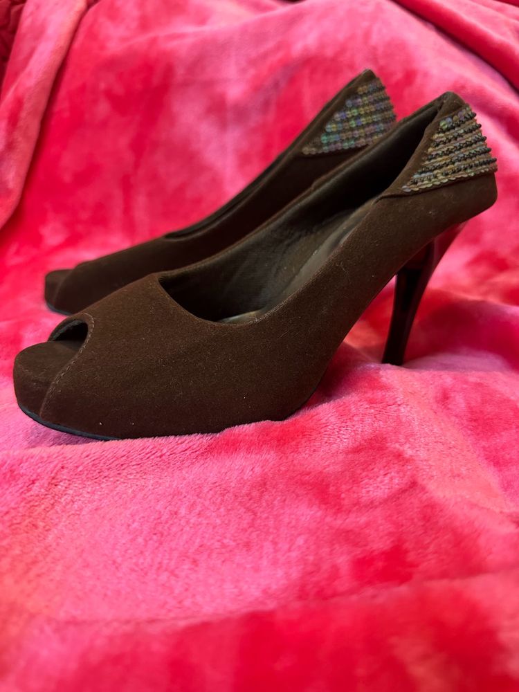 Chic Heels with glitter