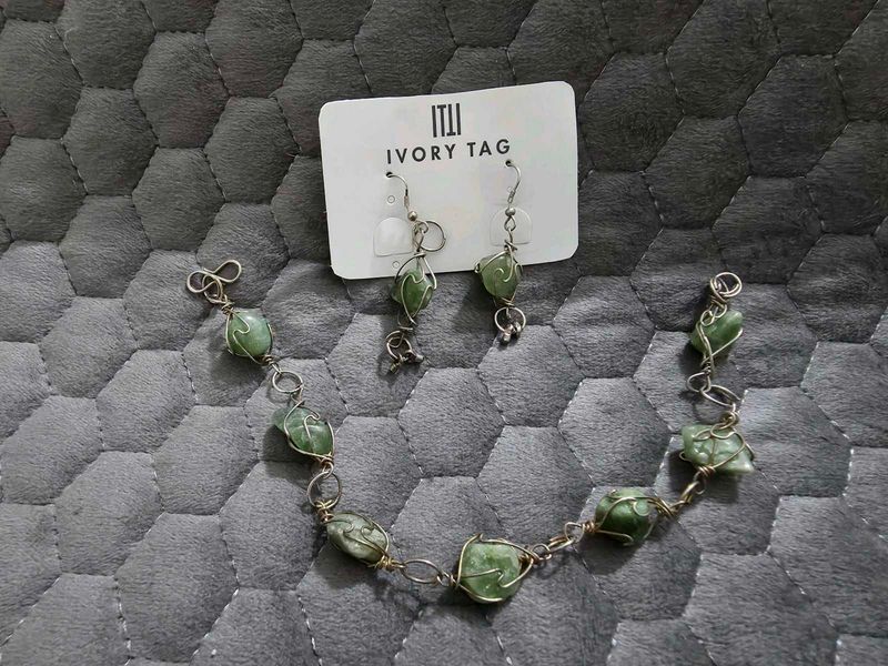 Green Stone Jewellery Set