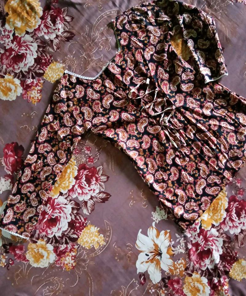 Paisley Print Short kurti