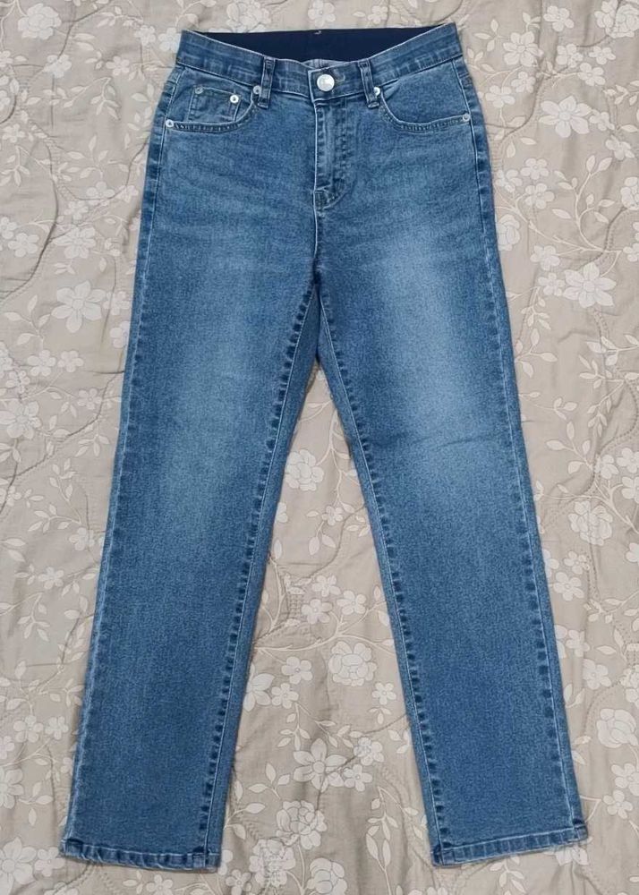 Classic Straight Leg Korean Jeans
