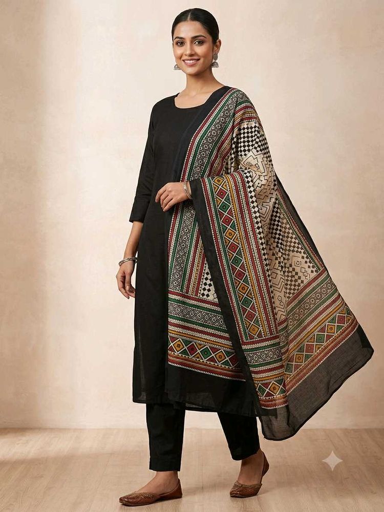 plain Black Kurta with Printed Dupatta