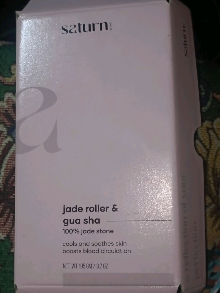 jade roller &amp; gua sha