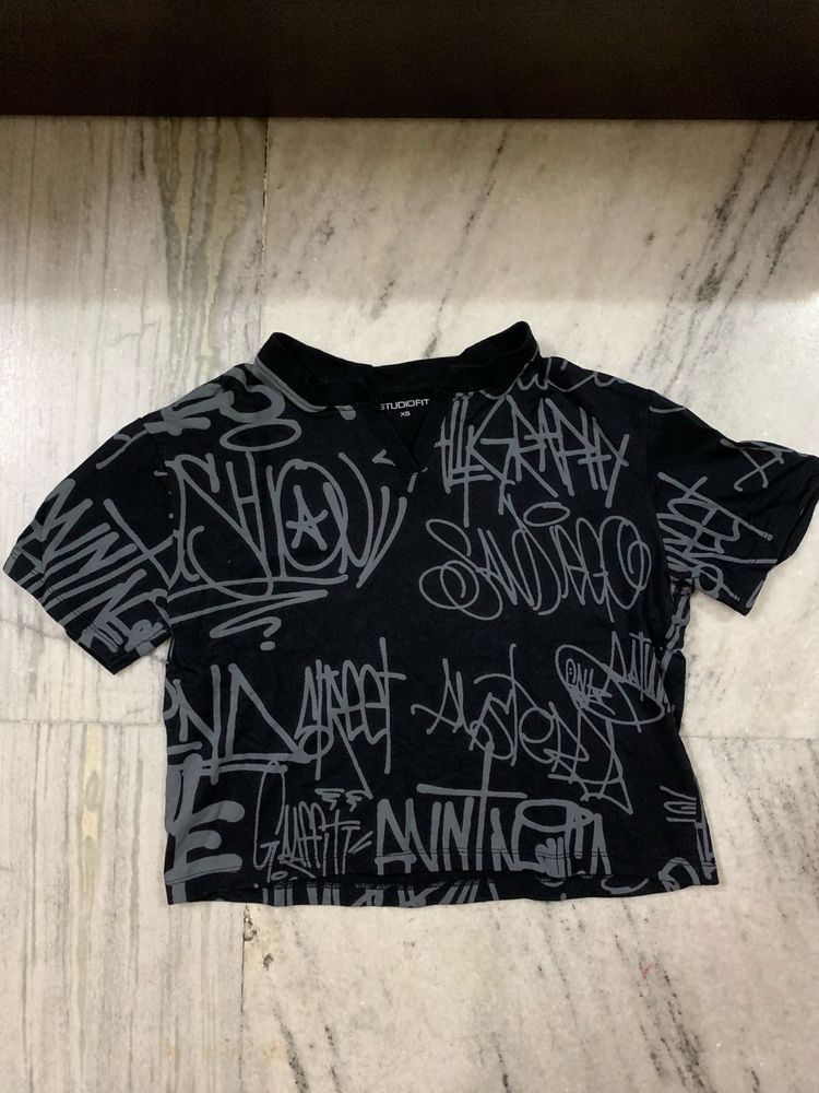Graffiti Print Cropped Tee