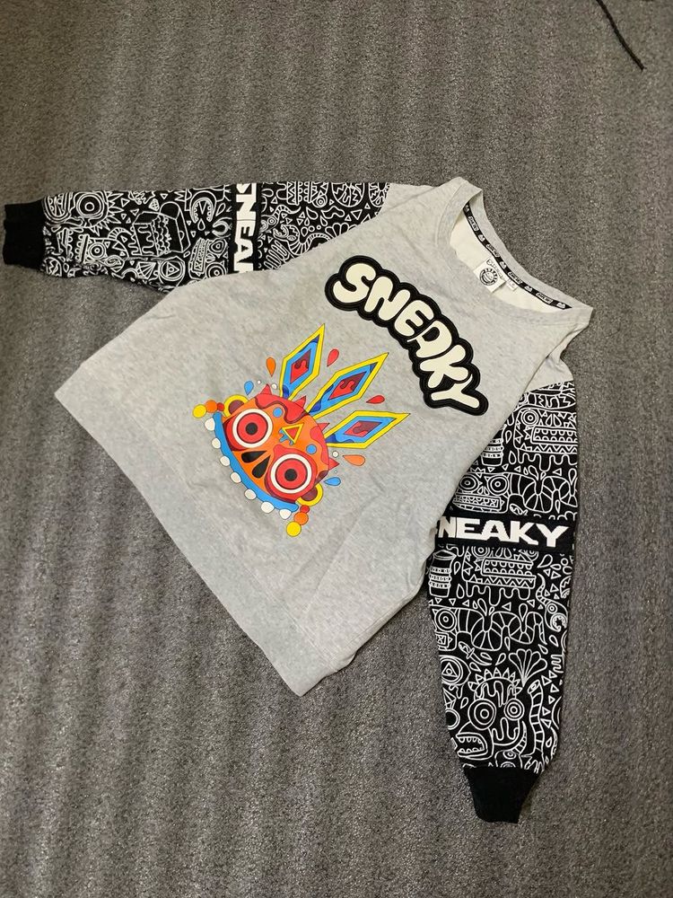 Sneaky Graphic Print Sweatshirt