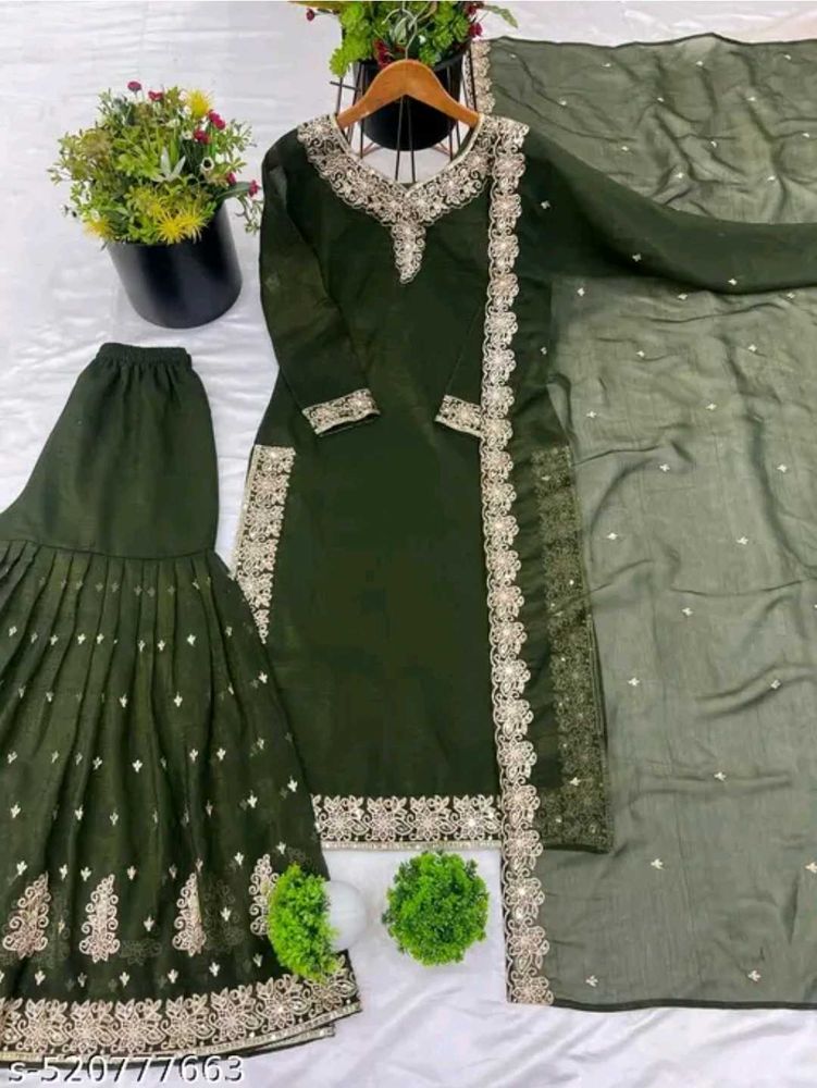 Elegant Embroidered Kurta Set with Dupatta