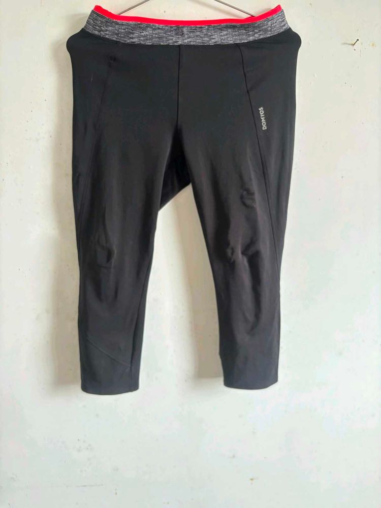 Women's Black Cropped Athletic Pants