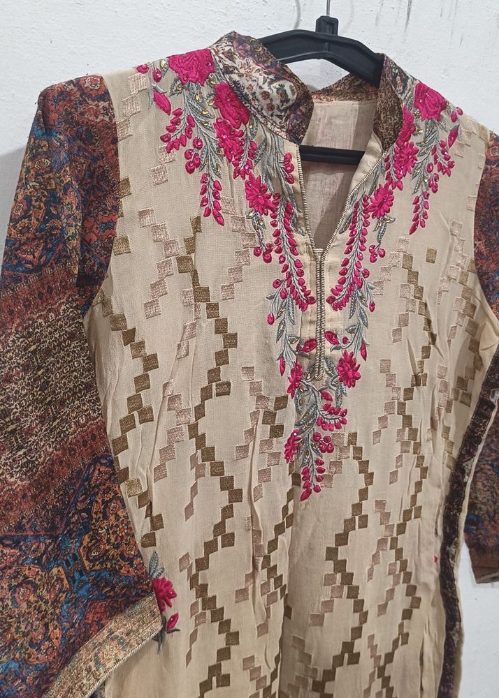 Embroidered Kurta with Elegant Print