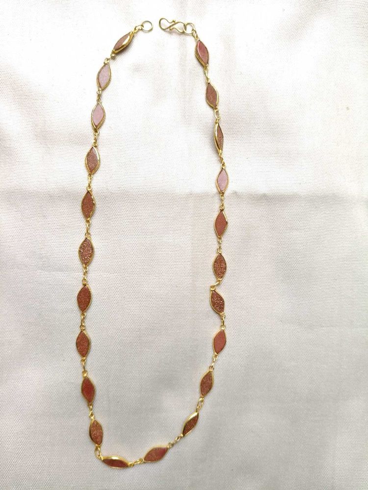 Elegant Gold Tone Leaf Necklace