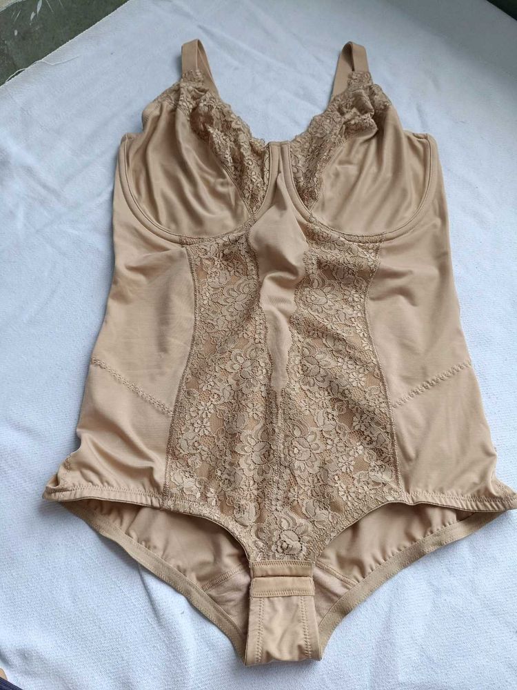 Women's Beige Lace Bodysuit Shapewear