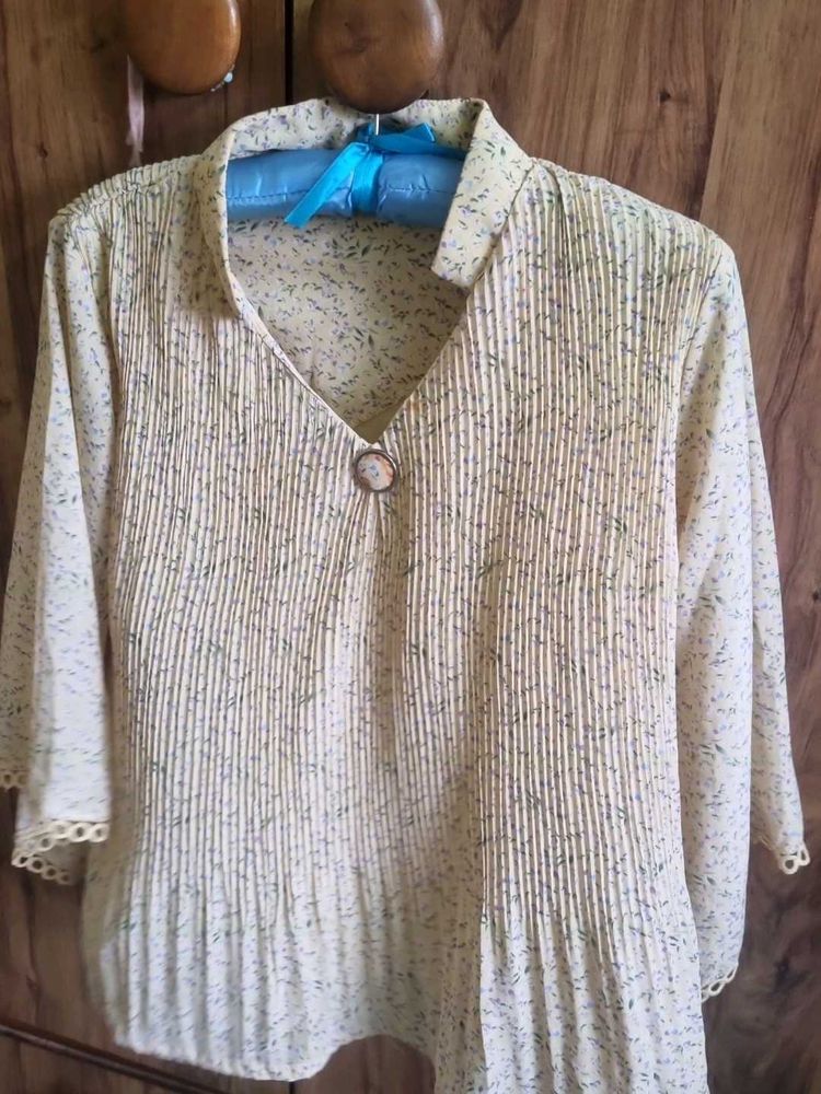Vintage Floral Pleated Blouse