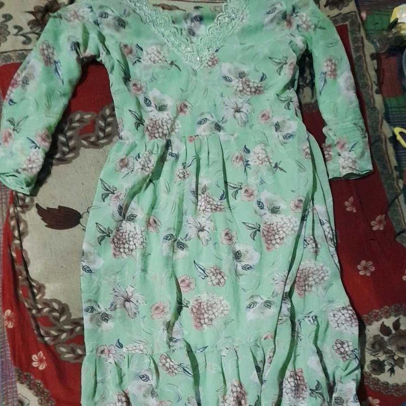 Elegant Floral Print Ethnic Gown