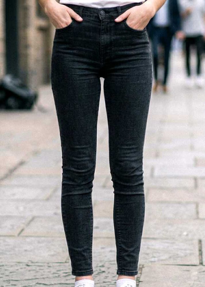 Classic Black Skinny Jeans