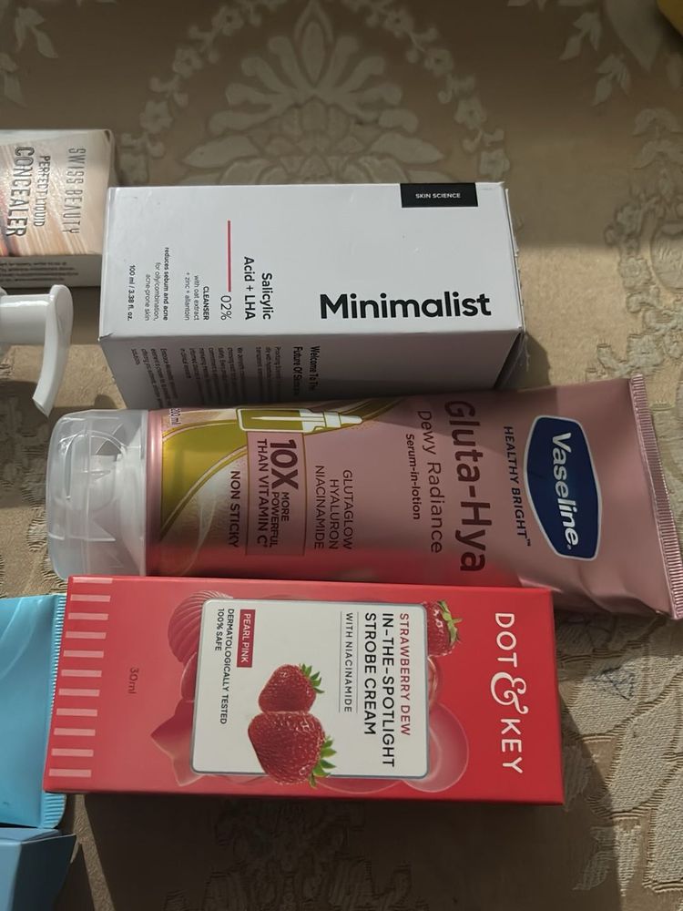 Minimalist, Vaseline &amp; Dot &amp; Key Skincare Set