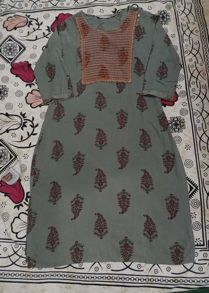 Stylish Green Printed Avaasa Kurta