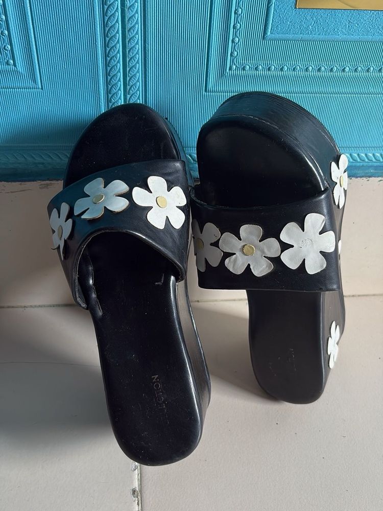 Black Platform Sandals with Flower Embellishments