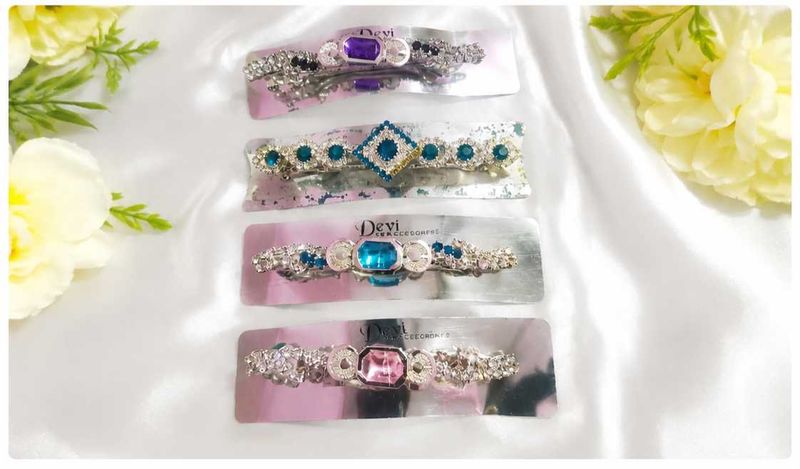 ✨ Pack of 4 Luxury Crystal Hair Clips