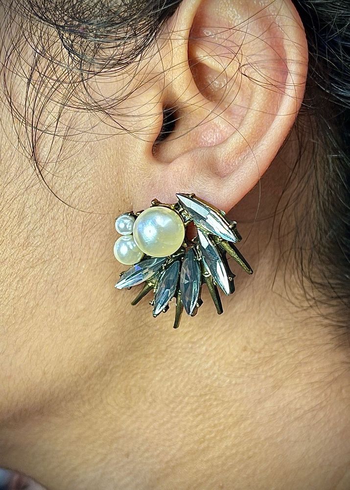 Black Diamond Pearl Earrings