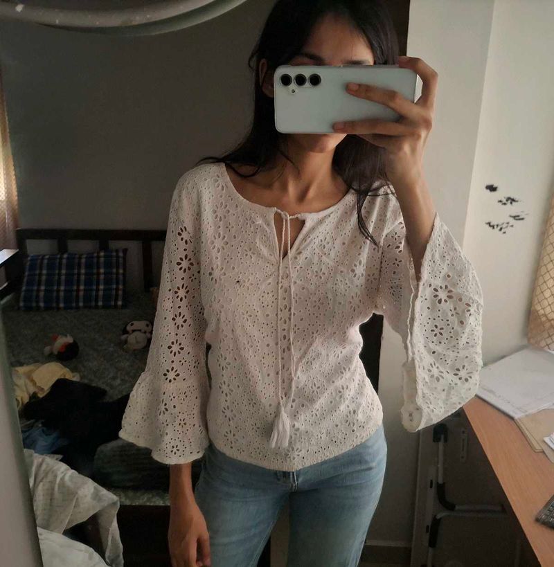 Chic White Lace Bell Sleeve Top