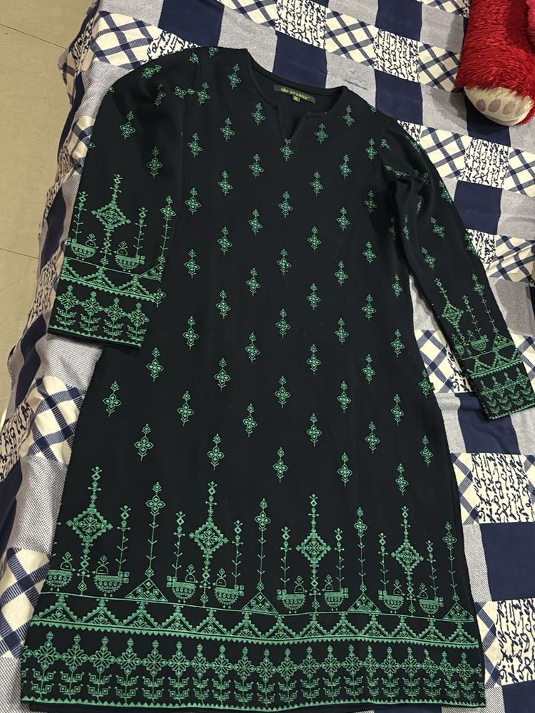 Elegant  Embroidered kurta